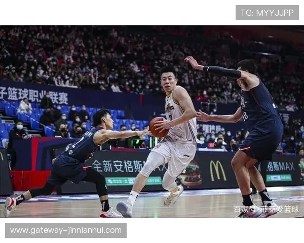 粤超比分实时震荡引爆球迷热议强强对决悬念持续升级冲上焦点榜 粤超比分实时震荡引爆球迷热议强强对决悬念持续升级冲上焦点榜